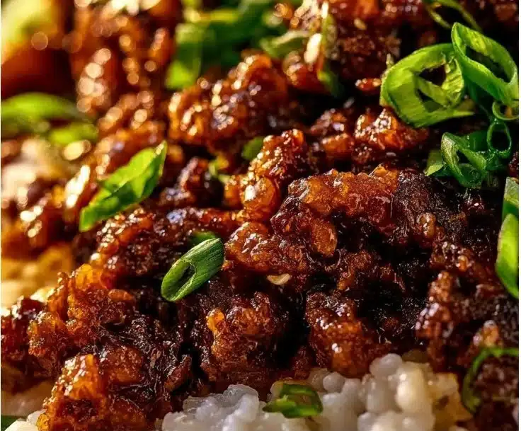 Crispy Honey Garlic Ground Beef Rice Bowl
